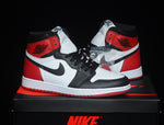 Air Jordan 1 Black Toe