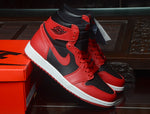 Air Jordan 1 Bred